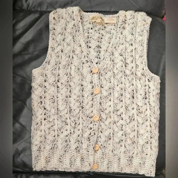 Vintage Jackets & Blazers - Vintage Hand Knitted Oat Vest  Wooden Button Made in Taiwan Sz Small